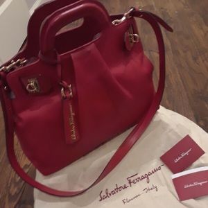 SOLD!!!🎈💋Salvatore Ferragarmo Classic Red